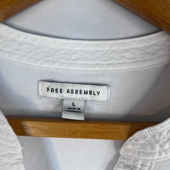 Free Assembly Vneck Cropped Puff Sleeve Semi Sheer White Blouse Size Large - Picture 6 of 10